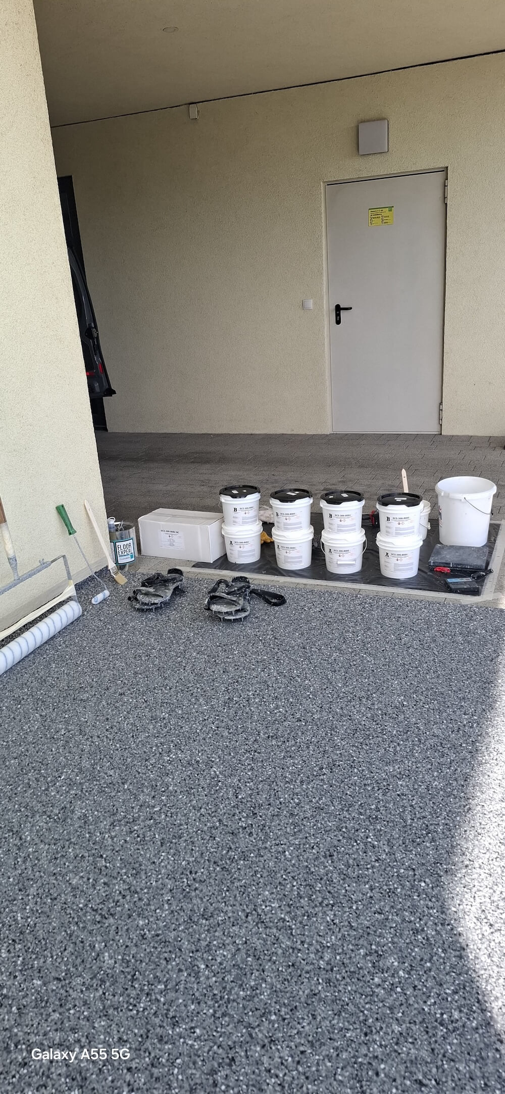 Terrassenbeschichtung FULL FLACKE Cips 14