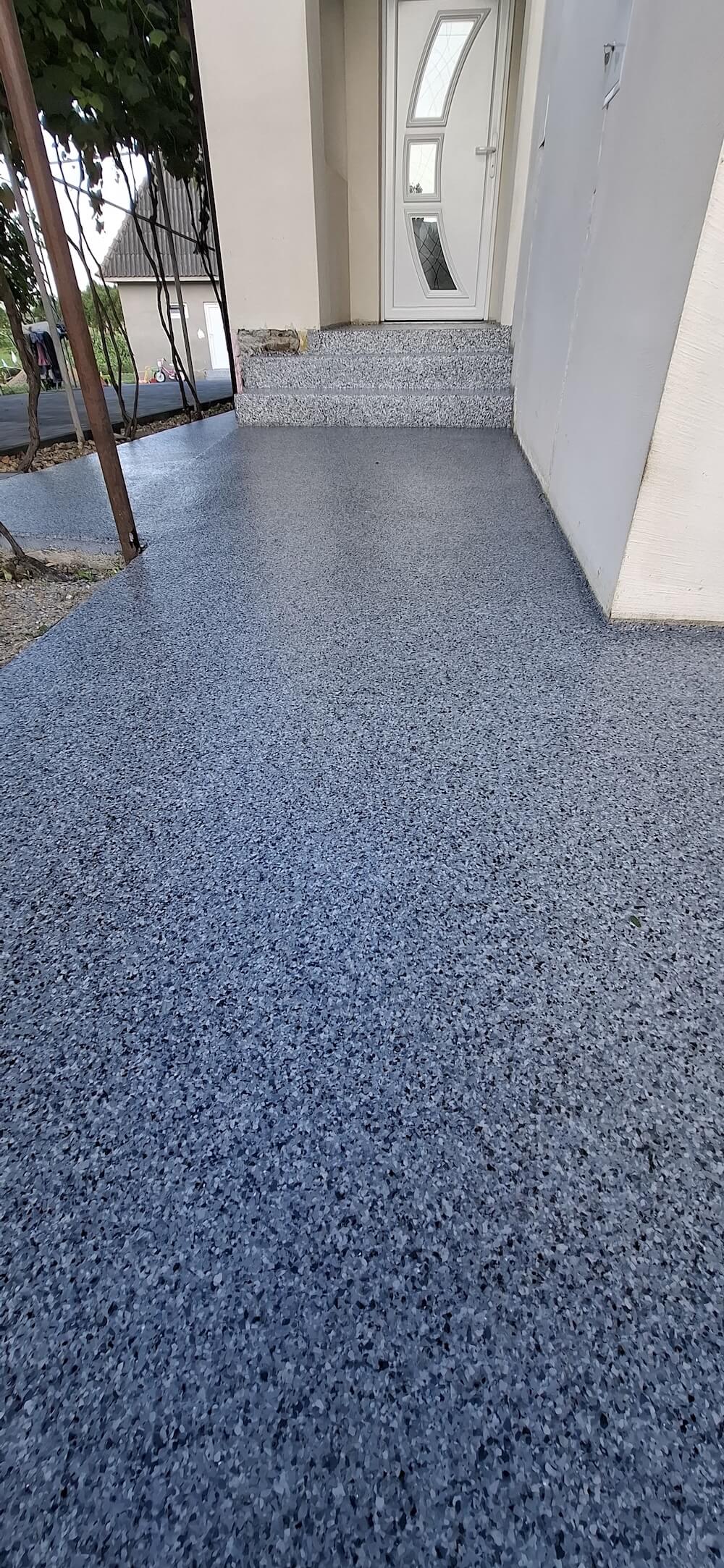 Terrassenbeschichtung FULL FLACKE Cips 37